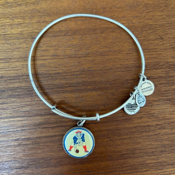 Alex and Ani Pat the Patriots Expandable Bracelet - Picture 5 of 5